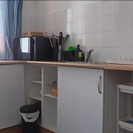 Apartamento 10 With Private Bathroom And Kitchen, Downtown Lisboa